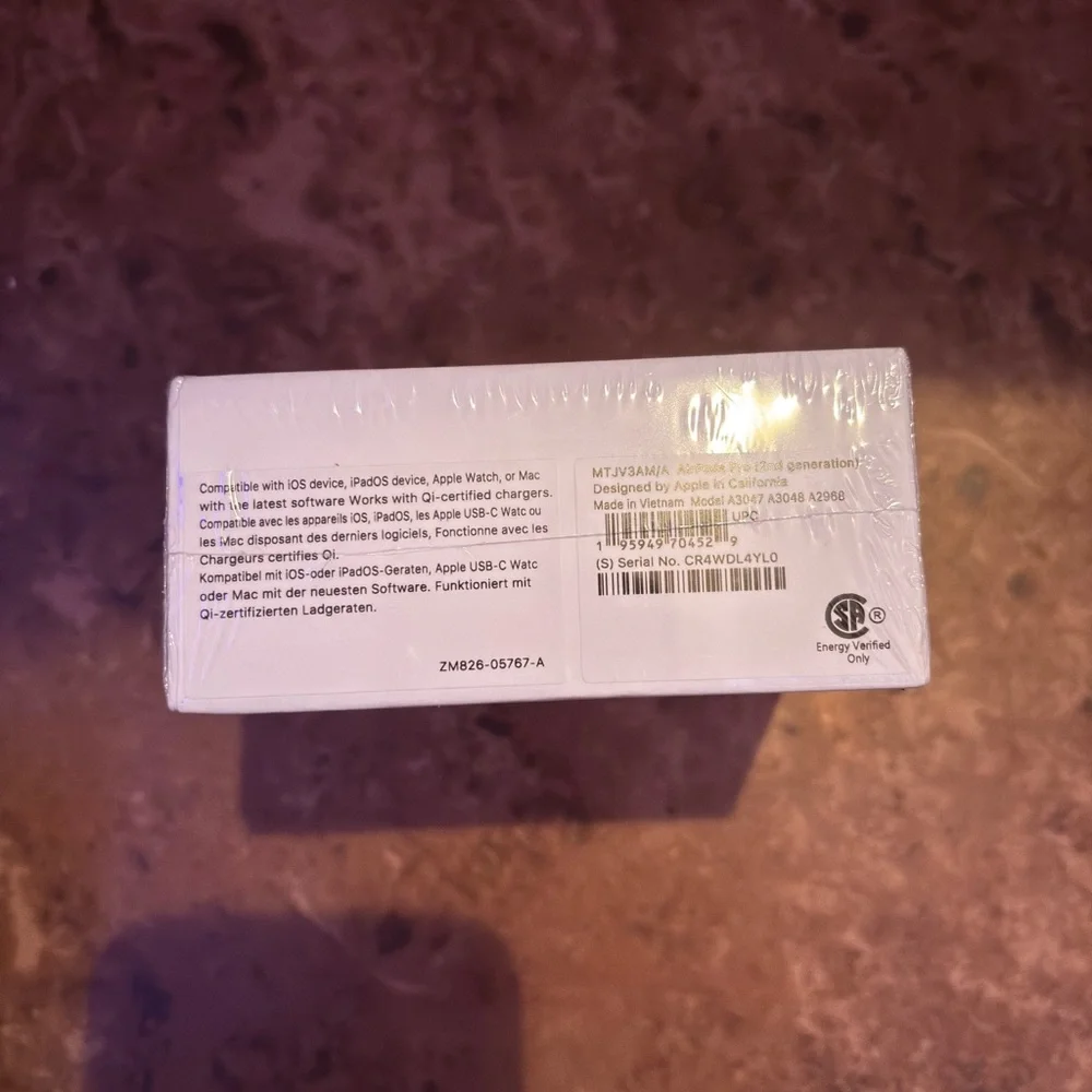 Apple AirPods Pro 2nd gen with Charging Case - White